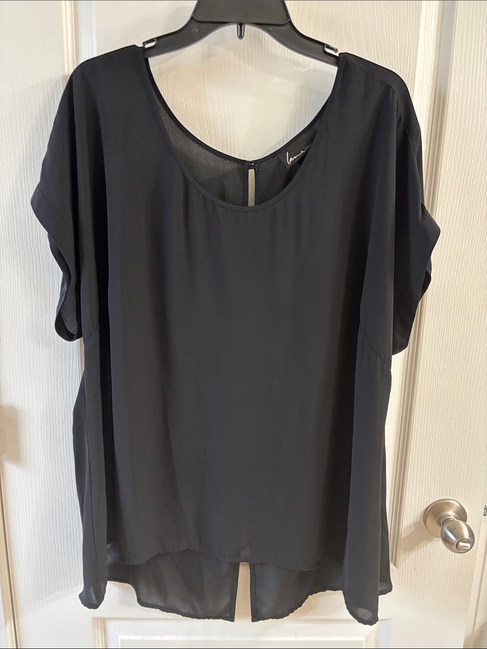 Lush Black Short-Sleeve Scoop Neck Blouse